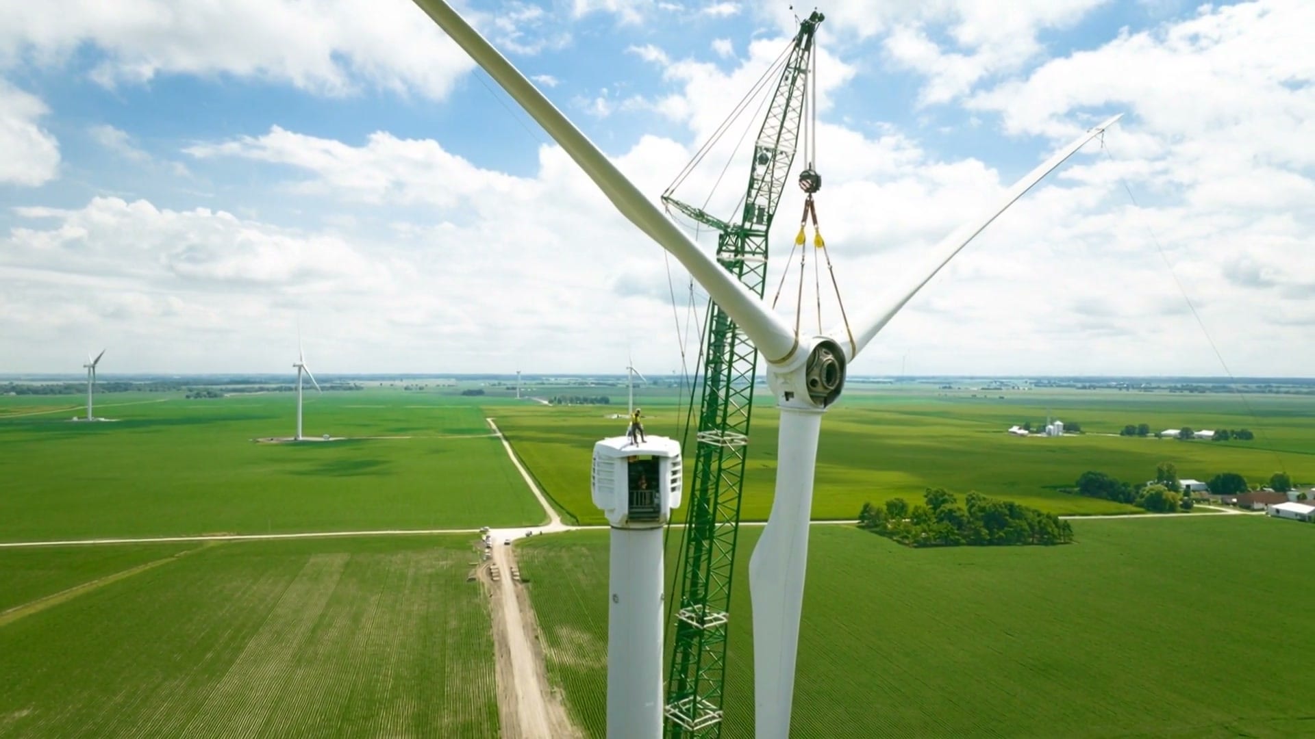 Wind turbine crane lift at height